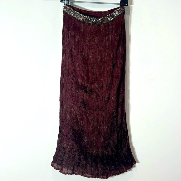 Chaudry KC burgundy pleated crepe midi skirt gold metallic antique print medium - Picture 2 of 7